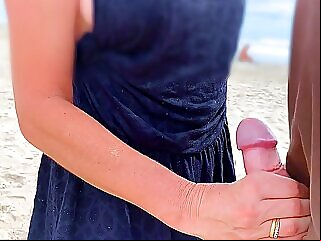 amateur,close-up,cumshot